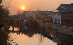 棒棒糖放屁眼里吸收小视频